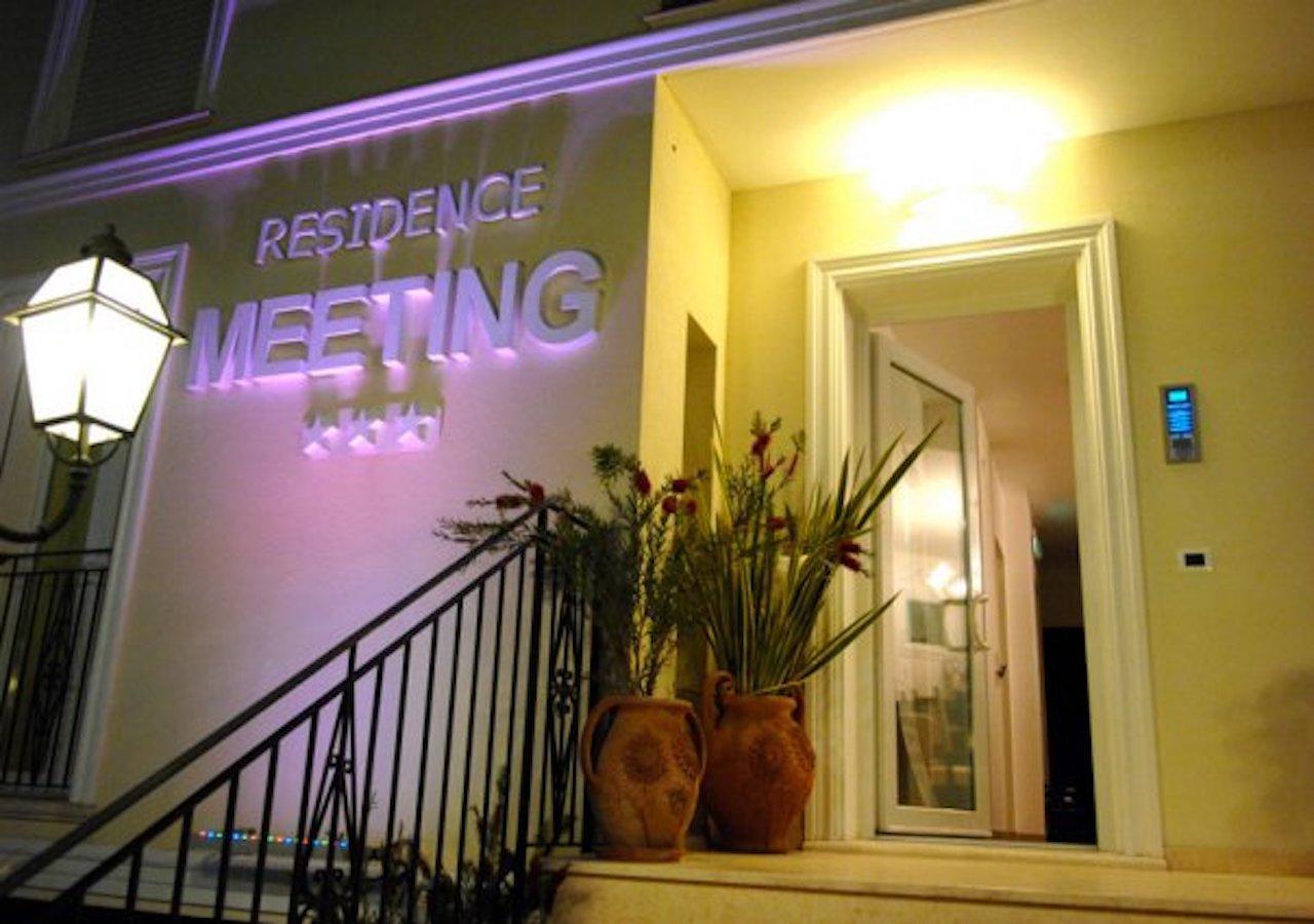 Residence Meeting Габиче Маре Екстериор снимка